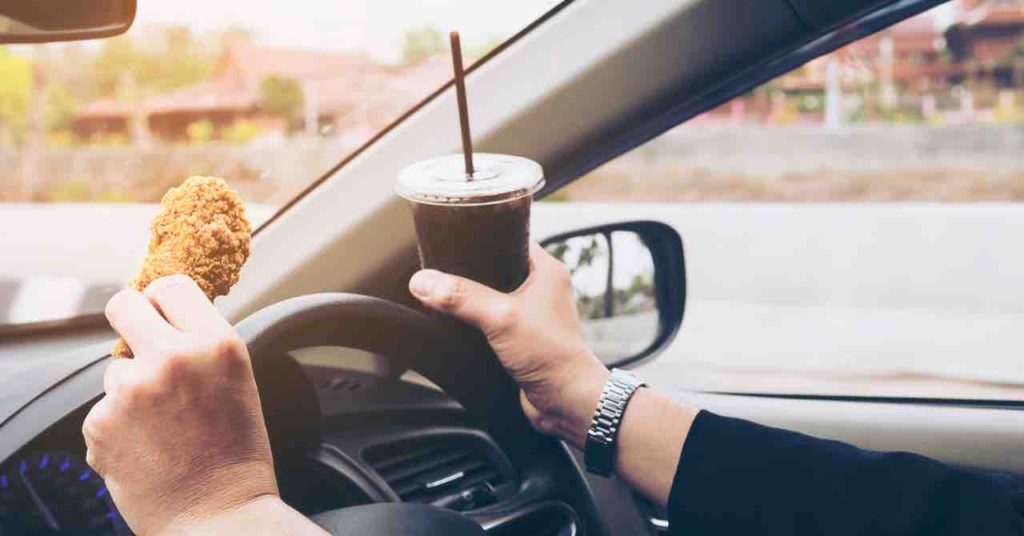 新型エクストレイルはひどいの