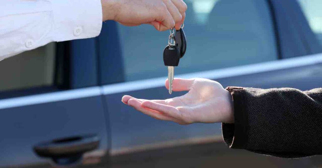 お得に中古車を買うという選択肢